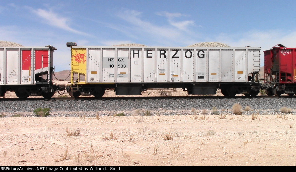 WB Unit Ballast Hooper Frt at Erie NV -28